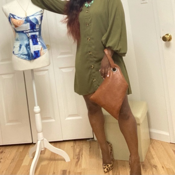 Green dress - Picture 4 of 5